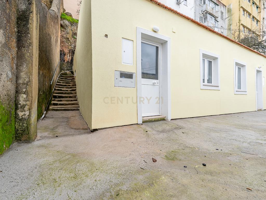 Moradia T1 em Campo de Ourique - Image 15