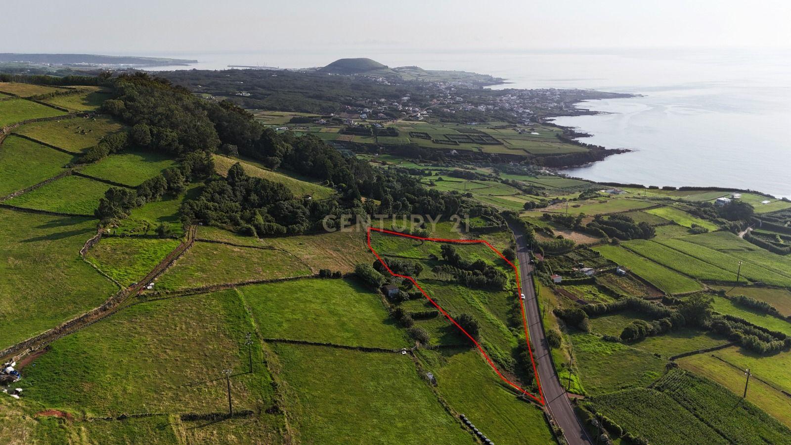 Terreno com 7798 metros quadrados em Vila de São Sebastião, Angra do Heroísmo