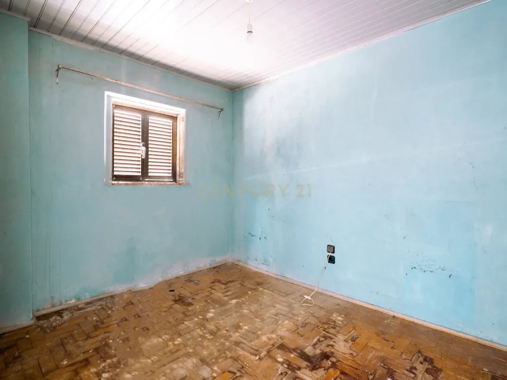 Moradia T7 com Enorme Potencial em Lote Total de 5.611 m² - Image 12
