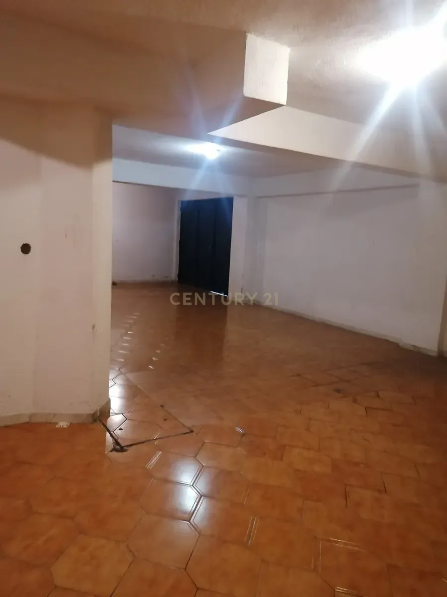 Fotografia 3 de Garagem em Monte Abraão