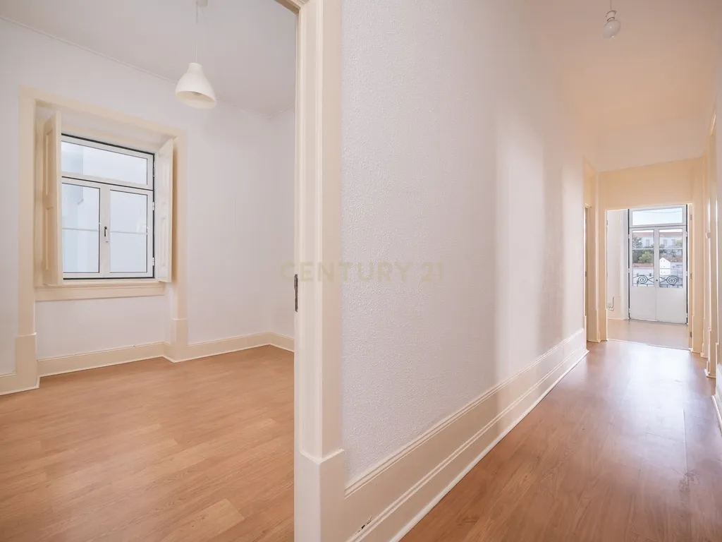 Apartamento T3+1 com varanda | Rua Guerra Junqueiro, Coimbra - Image 12