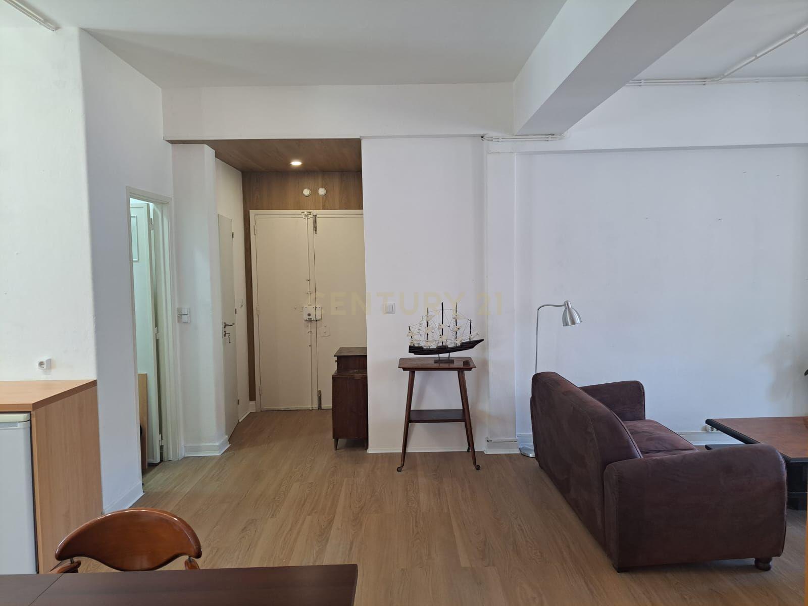 Fotografia 3 de T0, Open-Space com 78 m², na Costa do Castelo