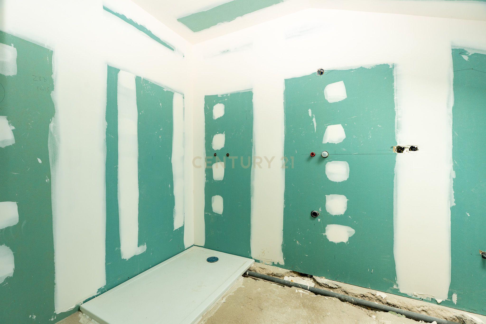 Moradia T4 em Alcântara com Dois Duplex Independentes - Ideal para Habitação e Investimento - Image 23