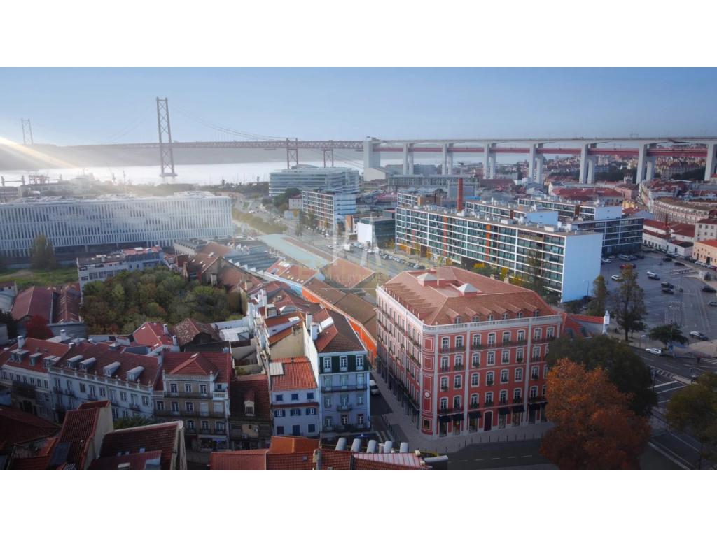 Elegante T2 com varanda luminosa e interiores amplos numa localização central. - Image 12