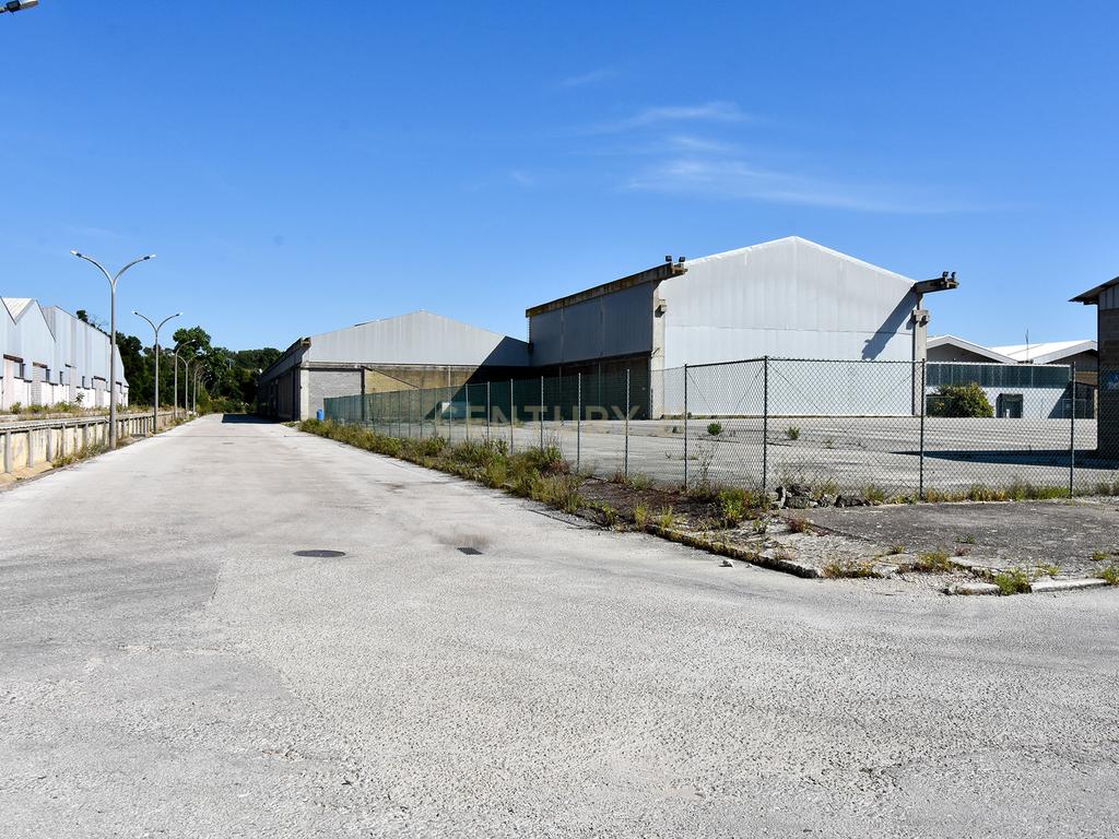 Armazém 700m2 - Setúbal - Image 11