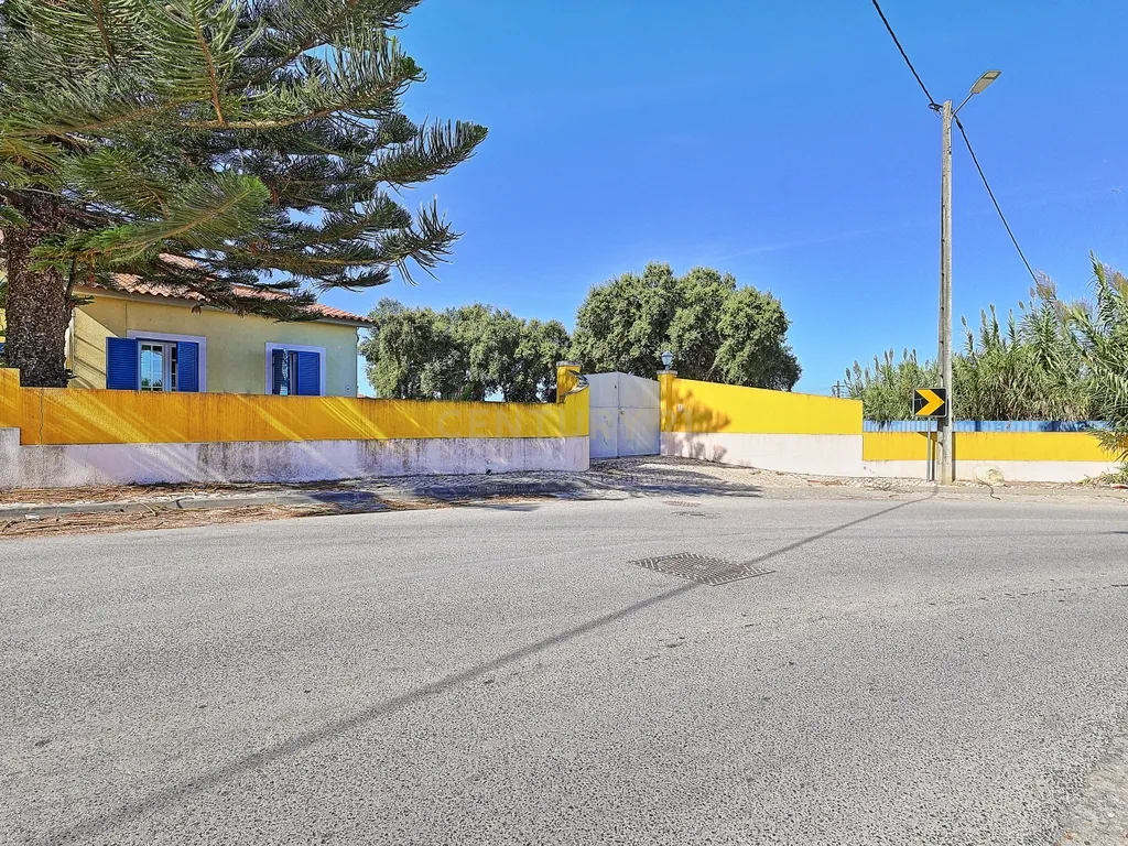 Oportunidade de Investimento, moradia com 6.500 m² de Terreno - Image 36