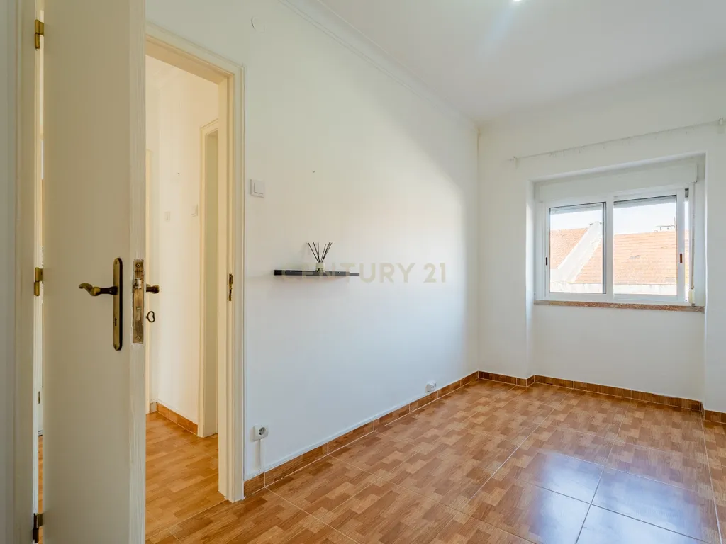 Apartamento T2 para Arrendar – Idanha / Belas - Image 16