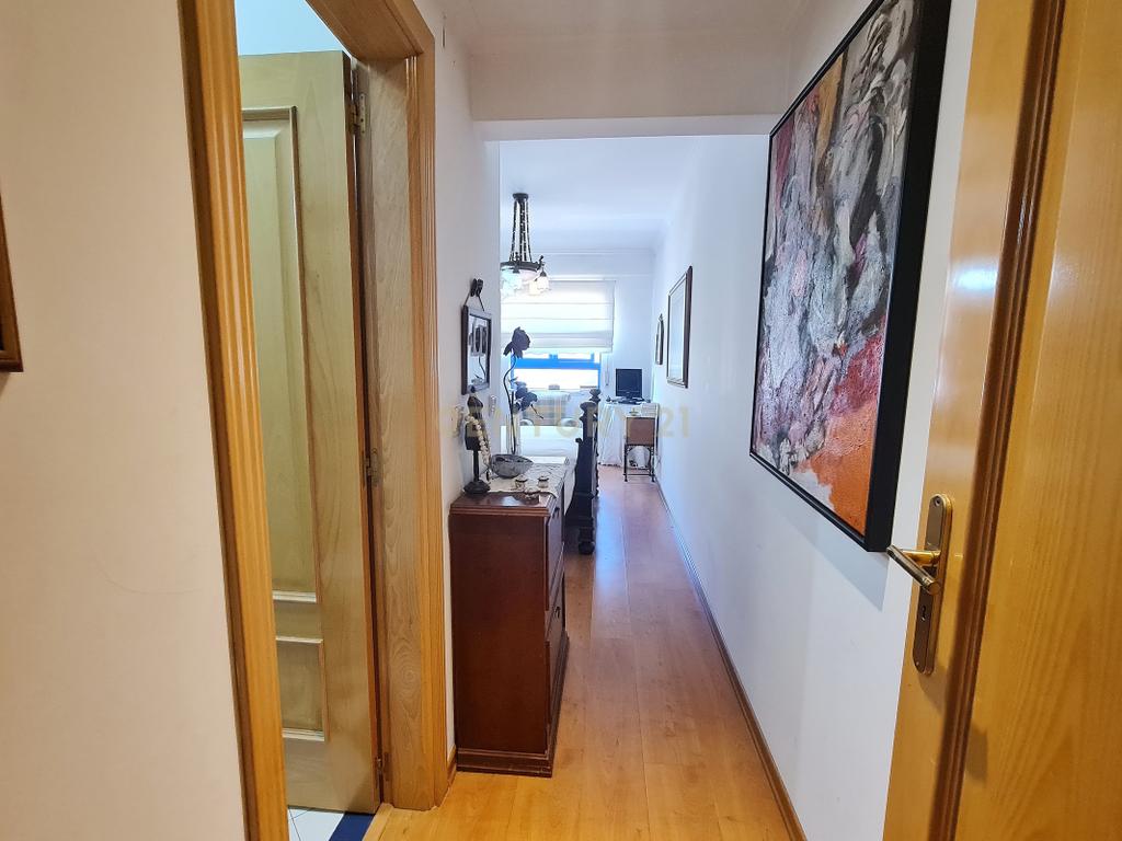 Apartamento T3 na Charneca da Caparica, com Vista e Conforto - Image 14