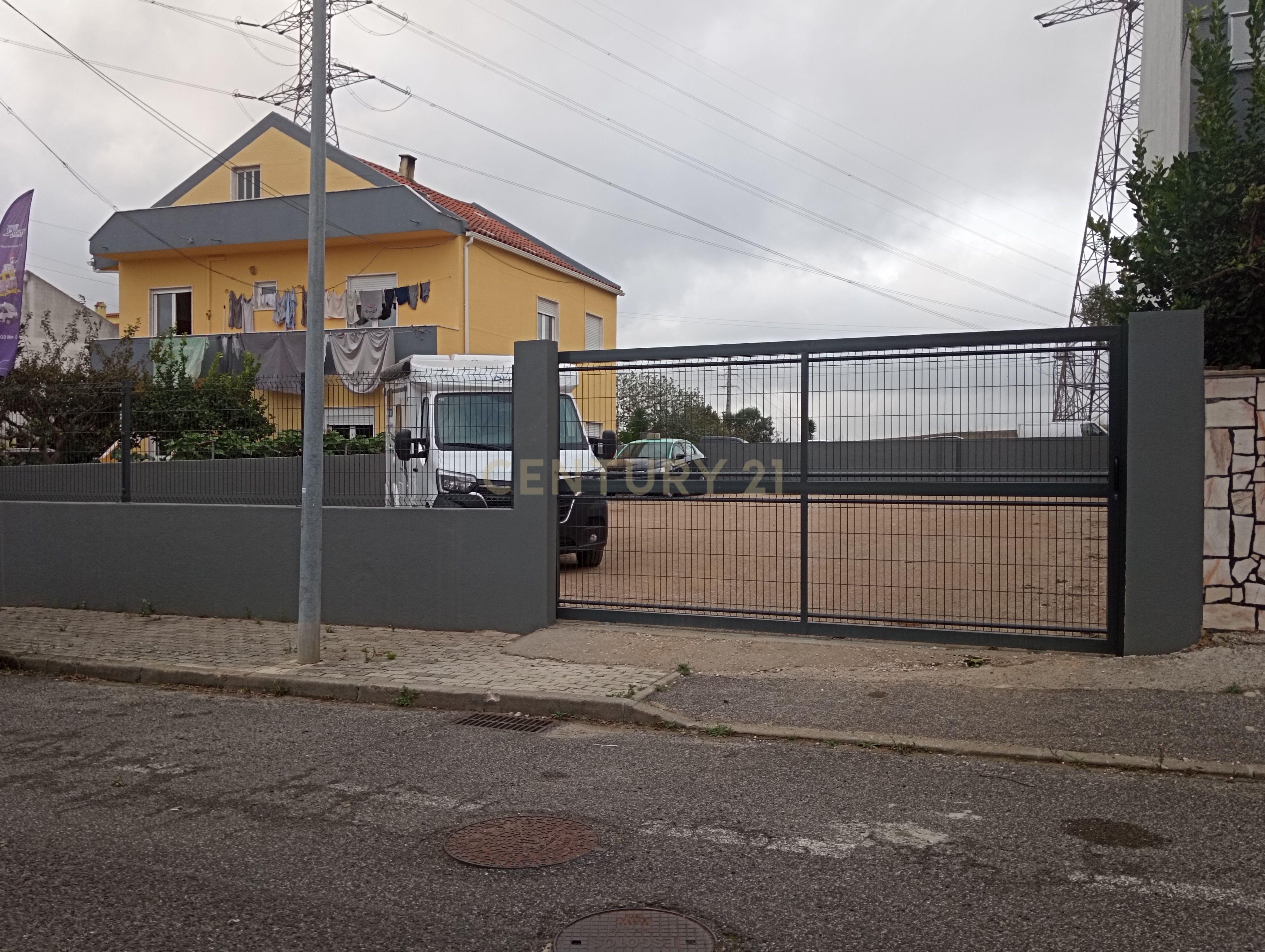 Land for sale in Amadora, Portugal — €155,000
