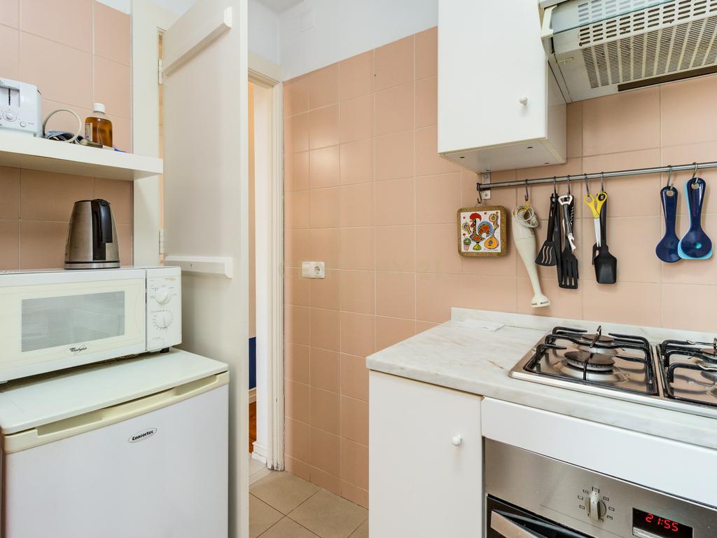 Apartamento T1 em Alfama para arrendamento - Image 19