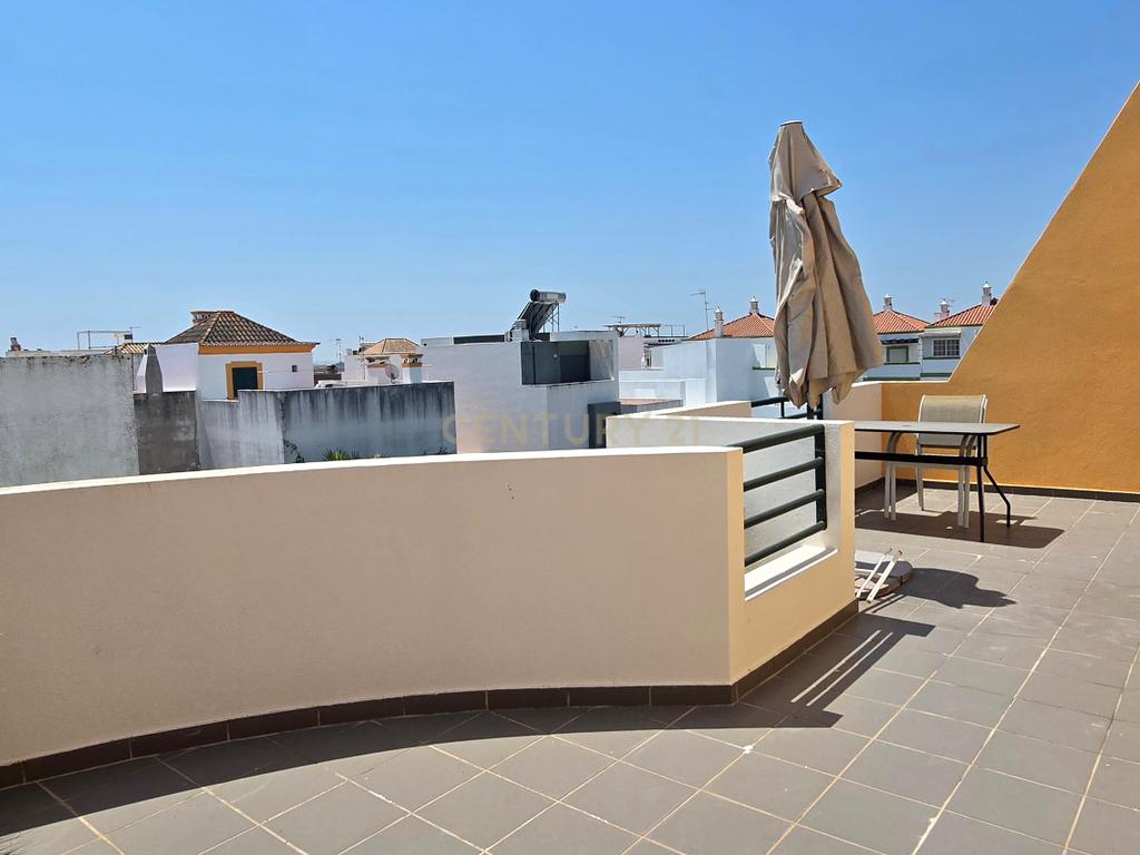 Apartamento T1 com Piscina, Terraço e Garagem | Arrendamento Anual | Santa Luzia, Tavira - Image 5