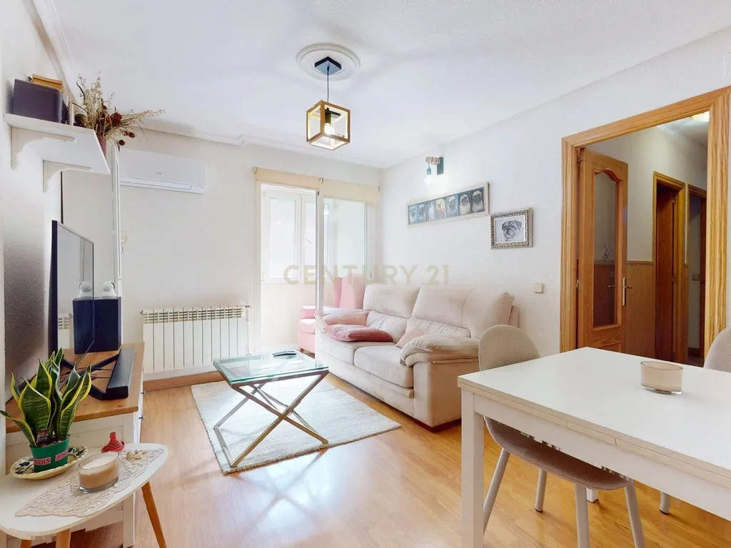 Apartamento Renovado em Alcalá de Henares, Madrid - Image 1