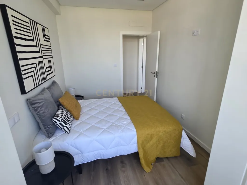 Apartamento T3 Novo em Benfica | varanda aberta | suite | 2 elevadores e 2 Anos de Garantia - Image 19