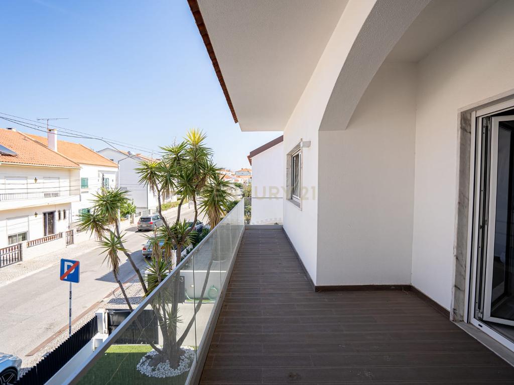 Moradia com piscina para arrendamento no Montijo — Zona do Saldanha - Image 17