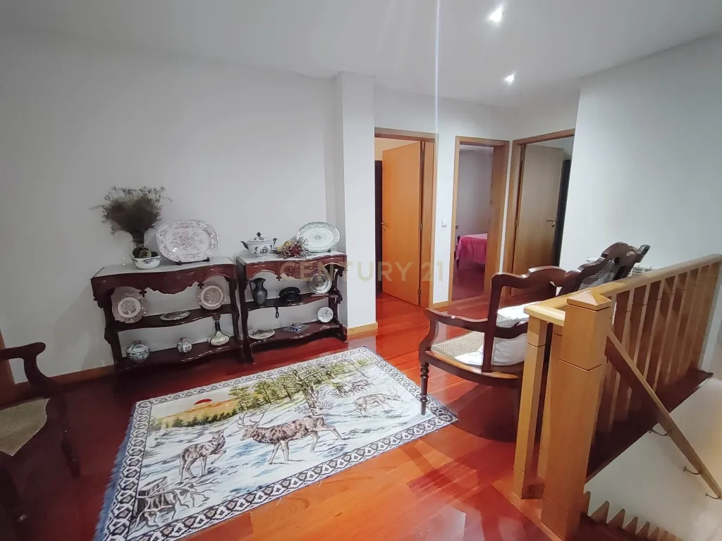 Moradia com Comércio em Amorim, Póvoa de Varzim - Uma Oportunidade Única! - Image 75