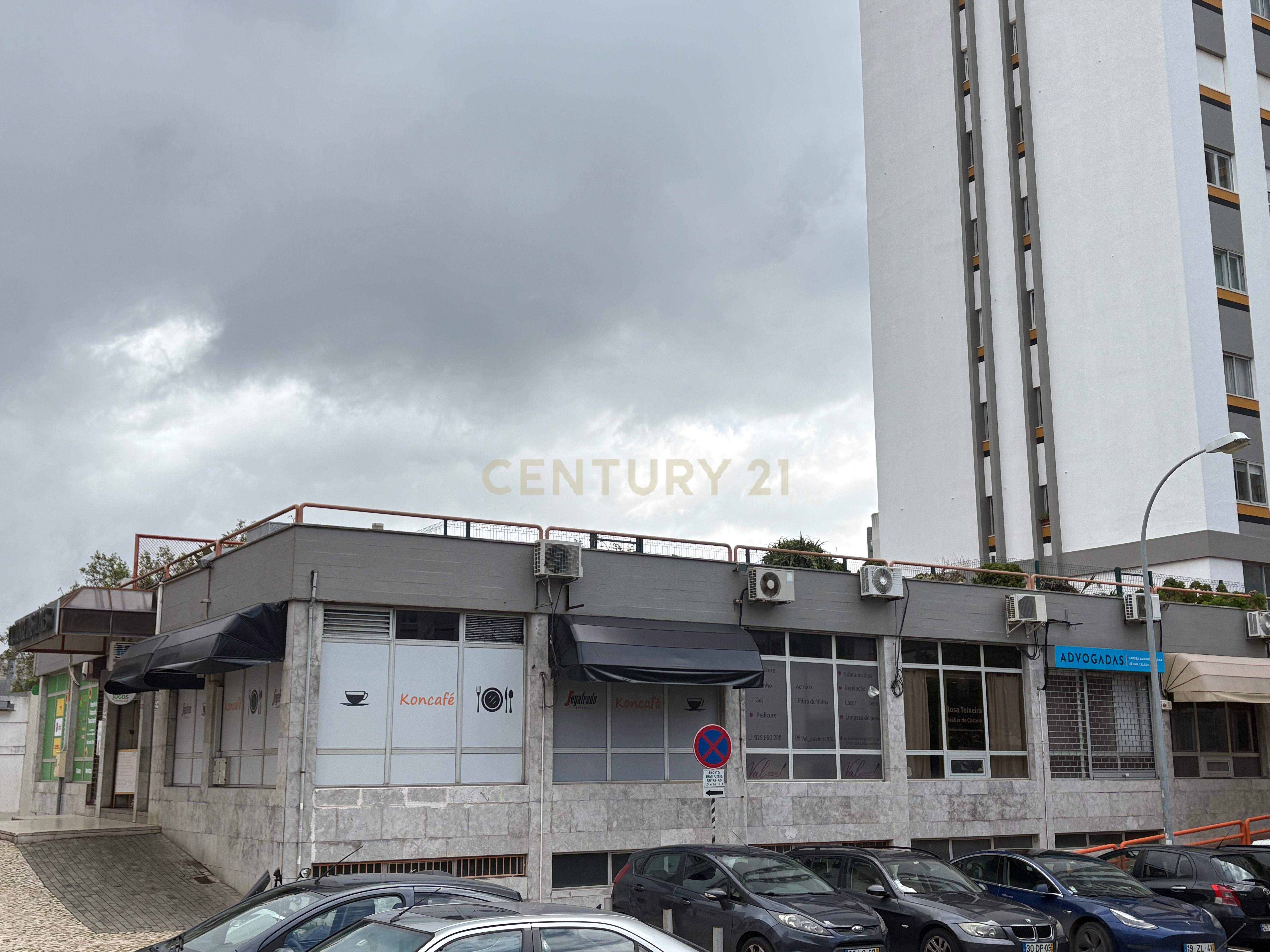 📍 Loja Remodelada no Centro Comercial Torre das Flores – Linda-a-Velha / Algés - Image 10
