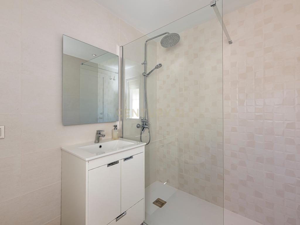 Penthouse brilhante com telhado no coração de San Pedro de Alcantara, Marbella. - Image 10