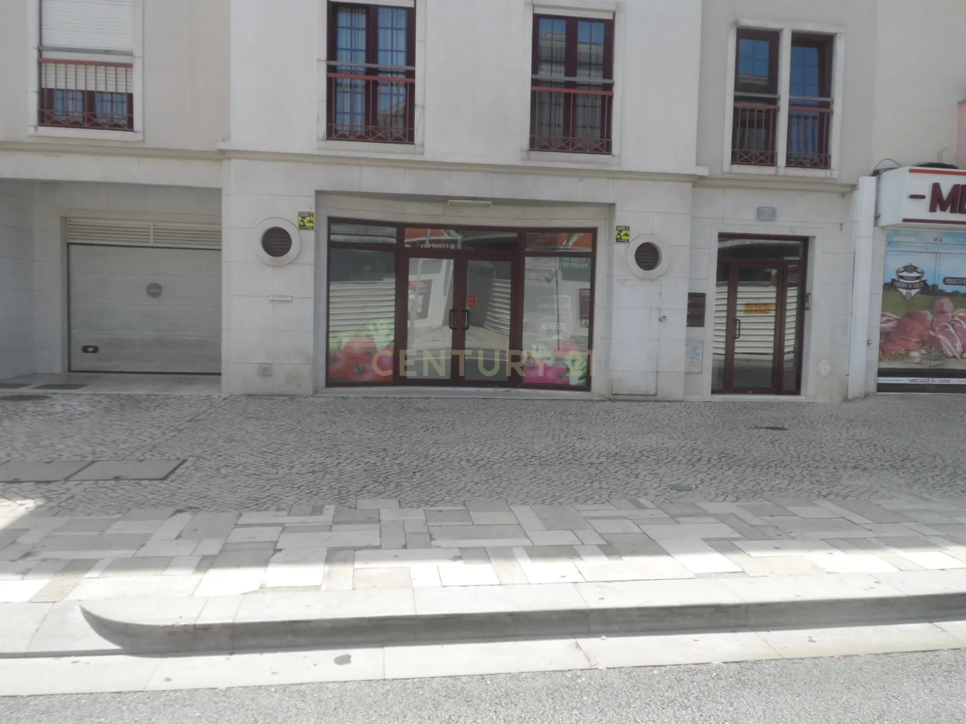 Loja em Loures com Excelente Localização e Acessibilidade