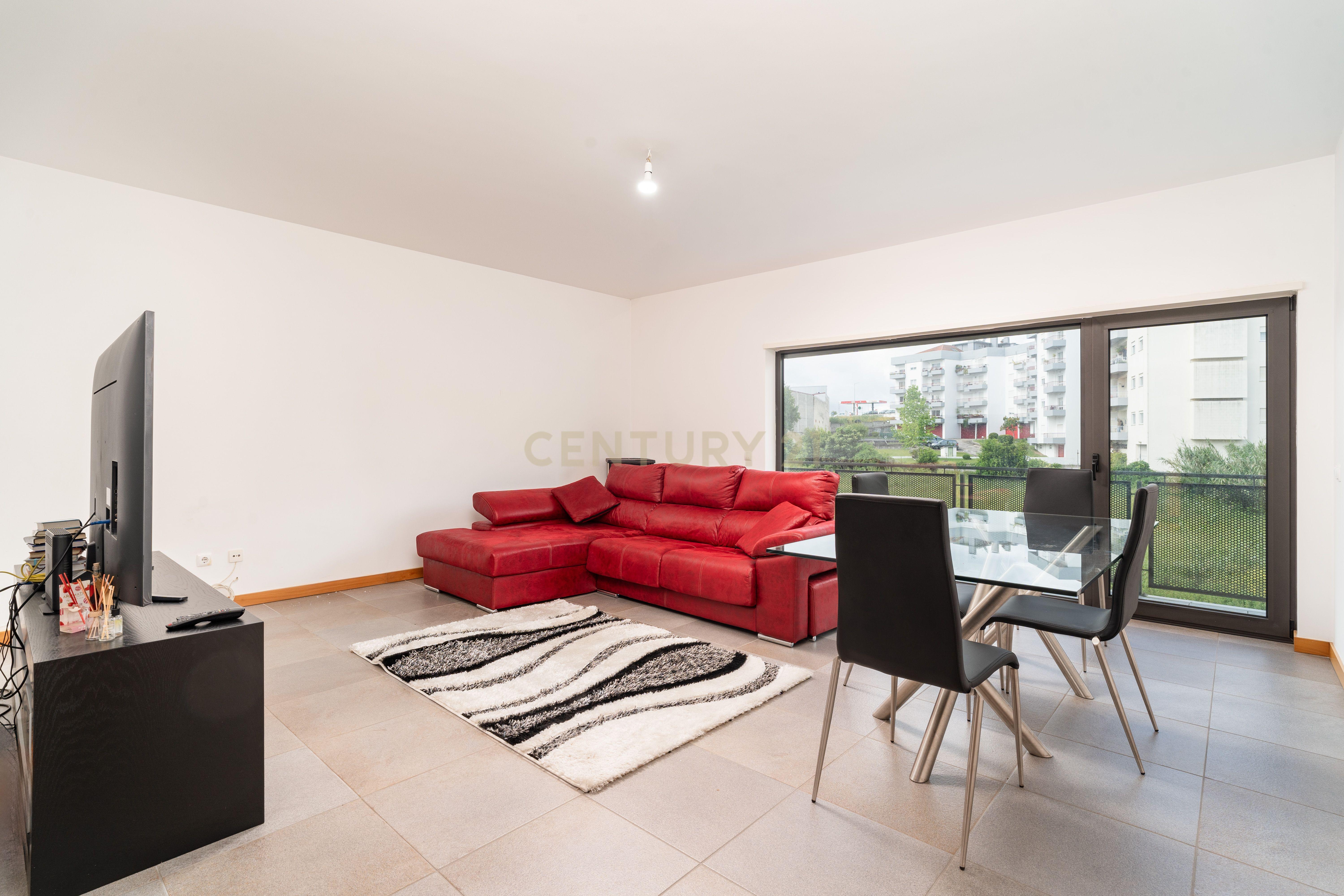 Apartamento T2 em ótimo estado de conservação, às portas de Montemor-o-velho. - Image 4
