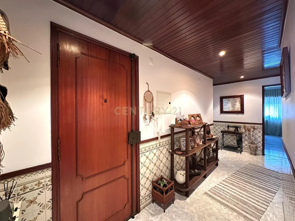 Apartamento T3 no Seixal - Image 17