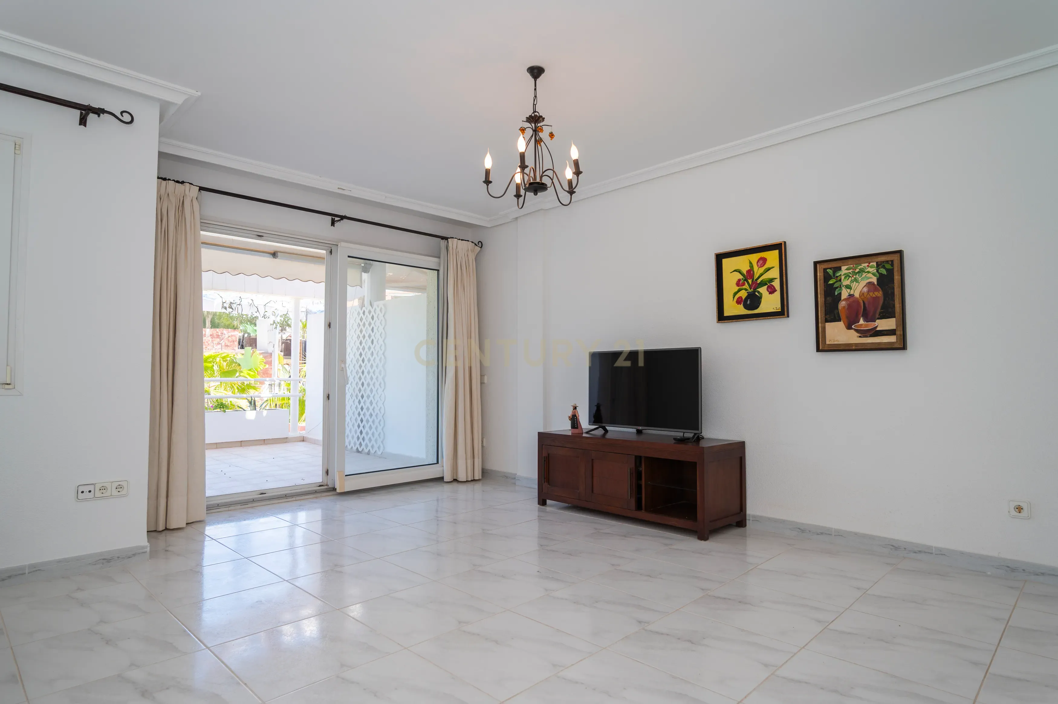 Acolhedor Apartamento na Urbanização Turmalina, Santa Eulalia – Ibiza - Image 2