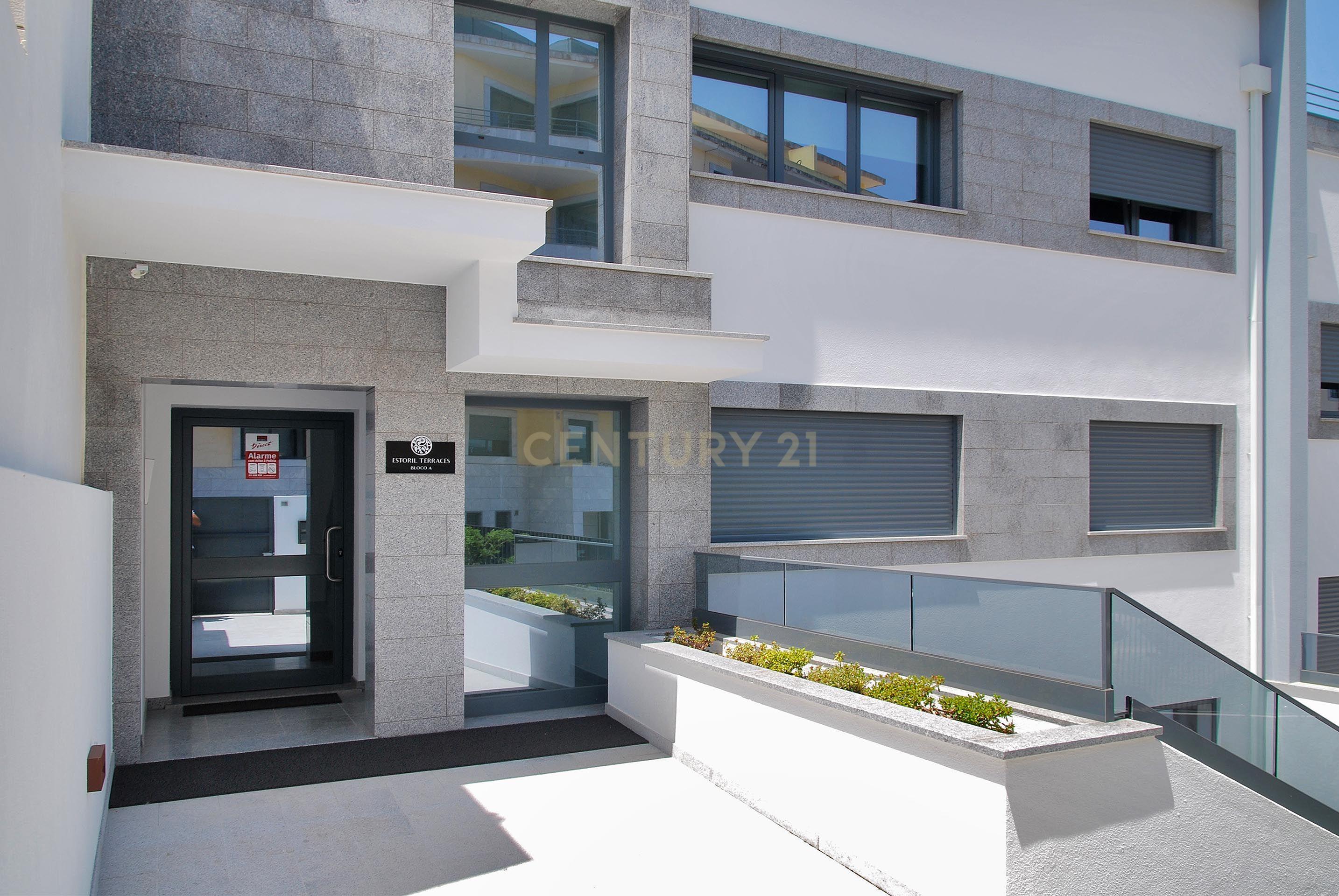 APARTAMENTO T1 | LUGAR ESTACIONAMENTO | TERRAÇO | PENTHOUSE - Image 2