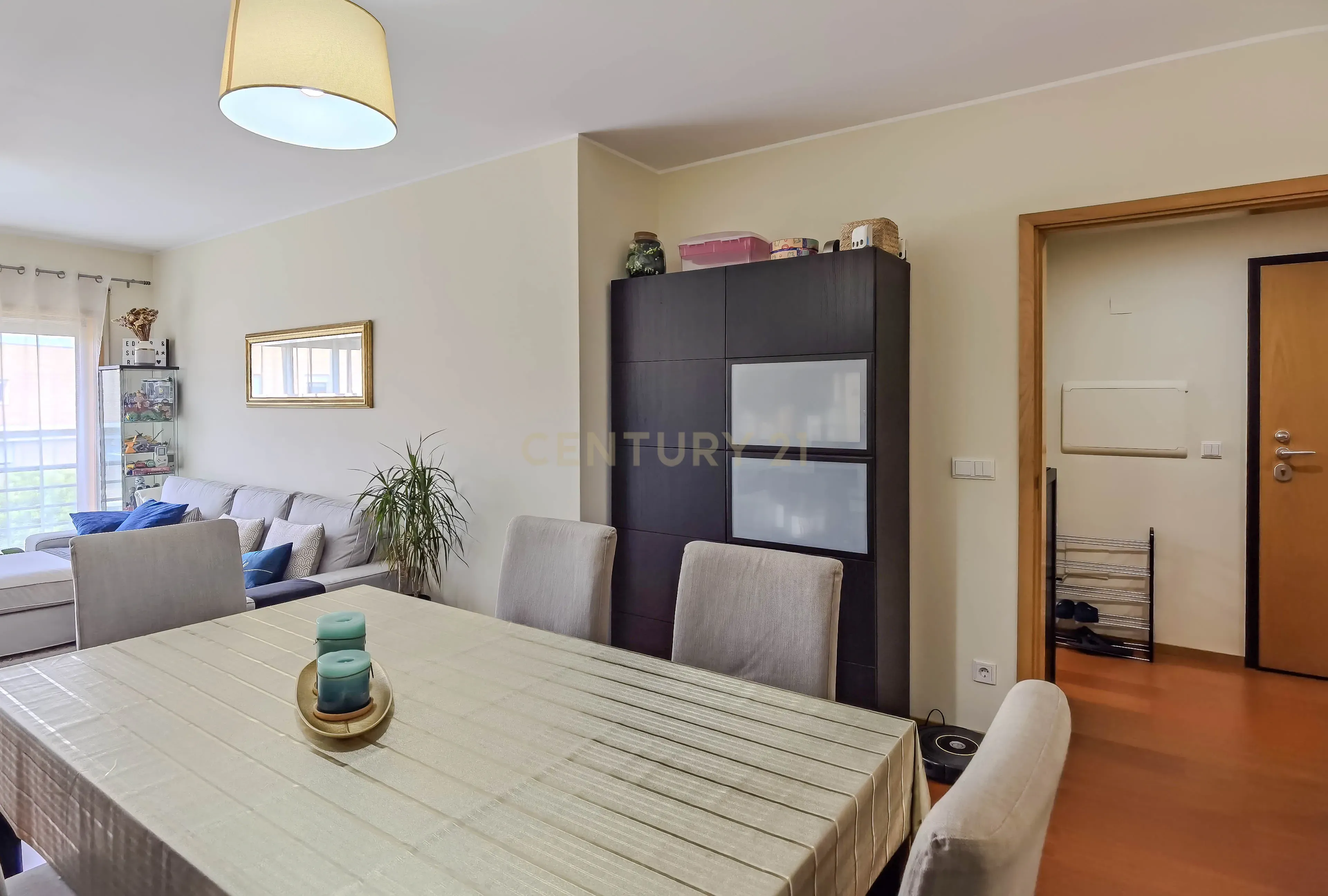 Apartamento T2, garagem, arrumos, ultimo piso – Ponte da Pedra, Matosinhos - Image 4