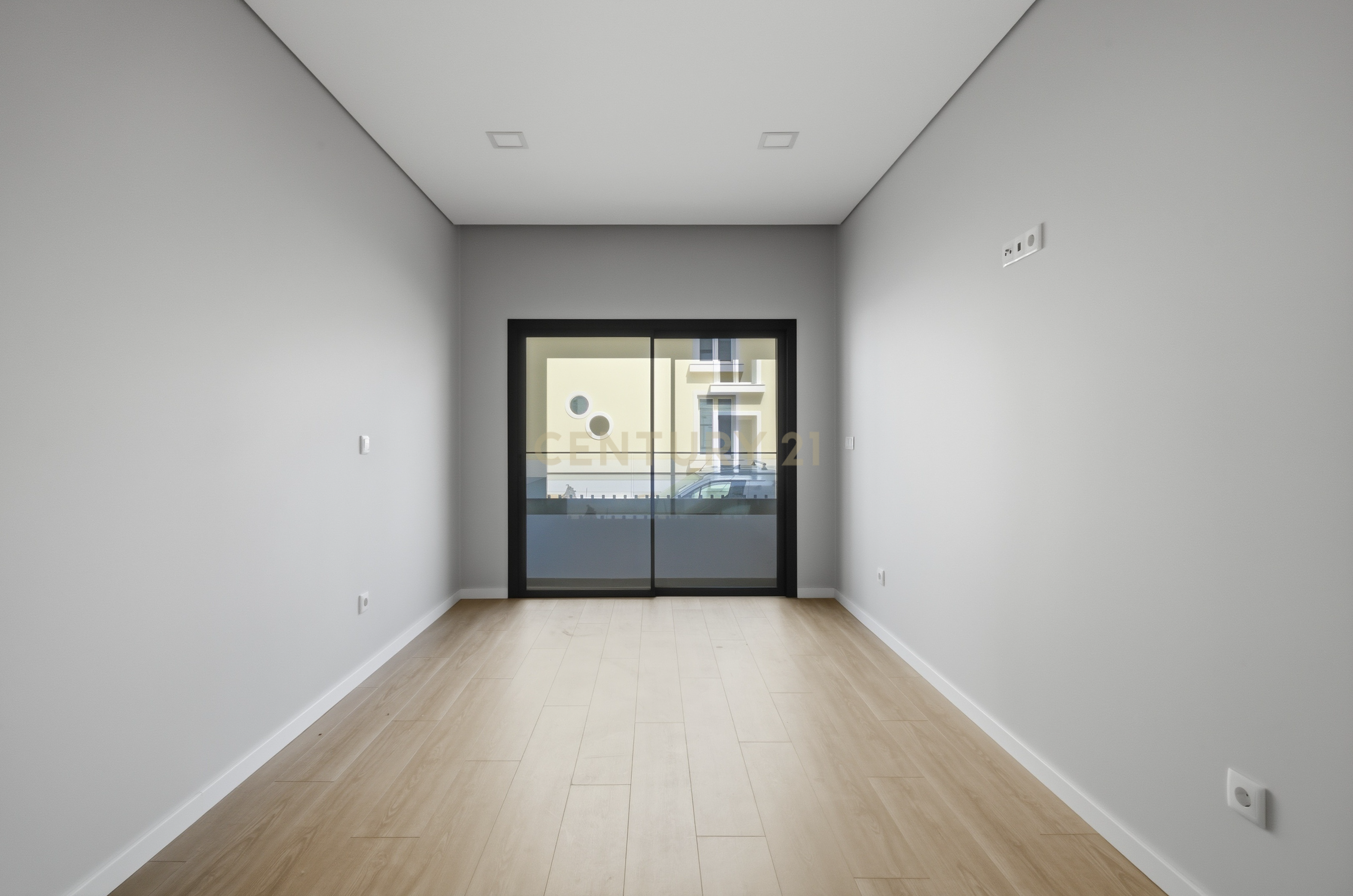 Fotografia 11 de Apartamento T2 Novo com Terraço e Lugar de Garagem em Mafra