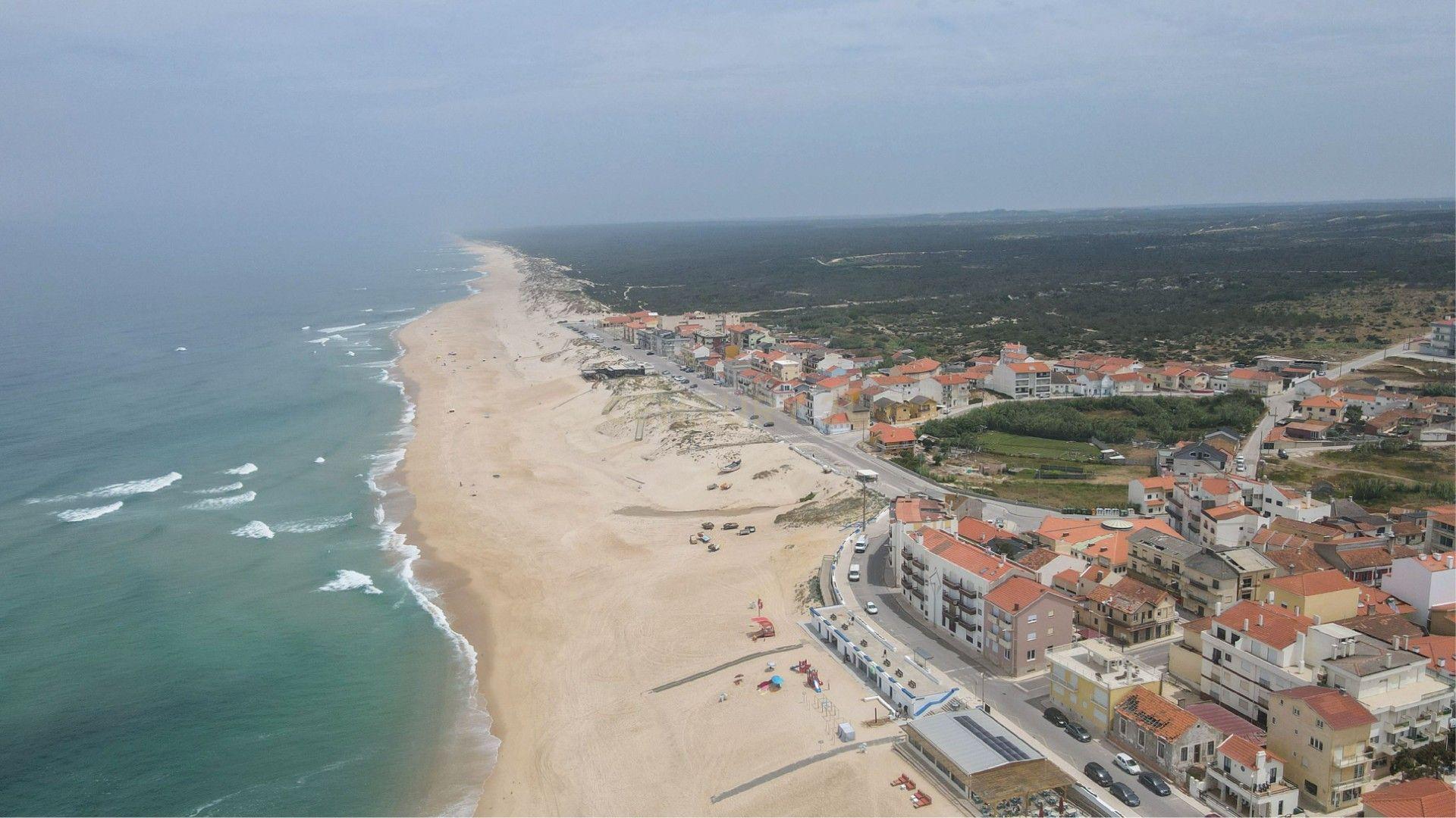 Fotografia 7 de Espaço comercial com equipamentos de discoteca na Praia do Pedrogão