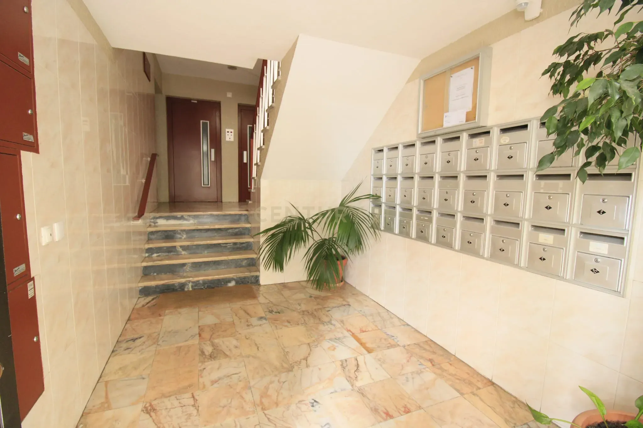Apartamento T2 com Garagem | Agualva-Cacém - Image 21
