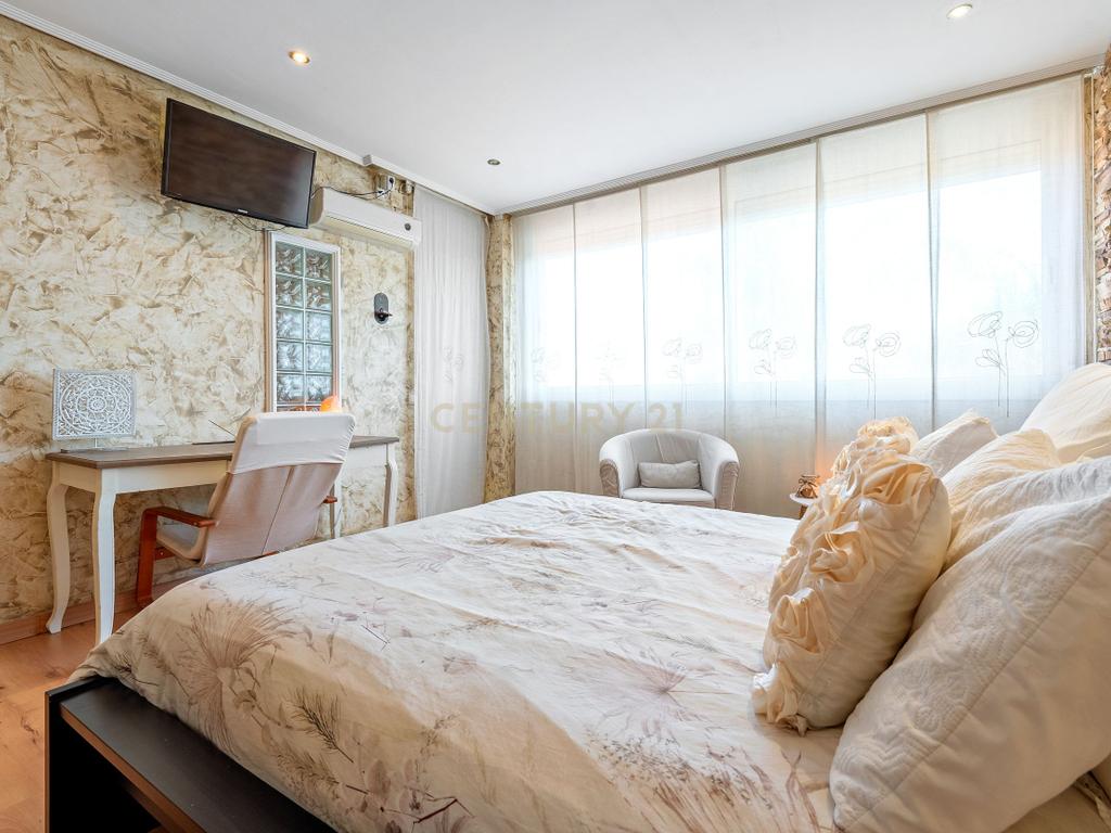 Moradia com apartamento anexo e piscina em “Els Pallaresos” - Image 40