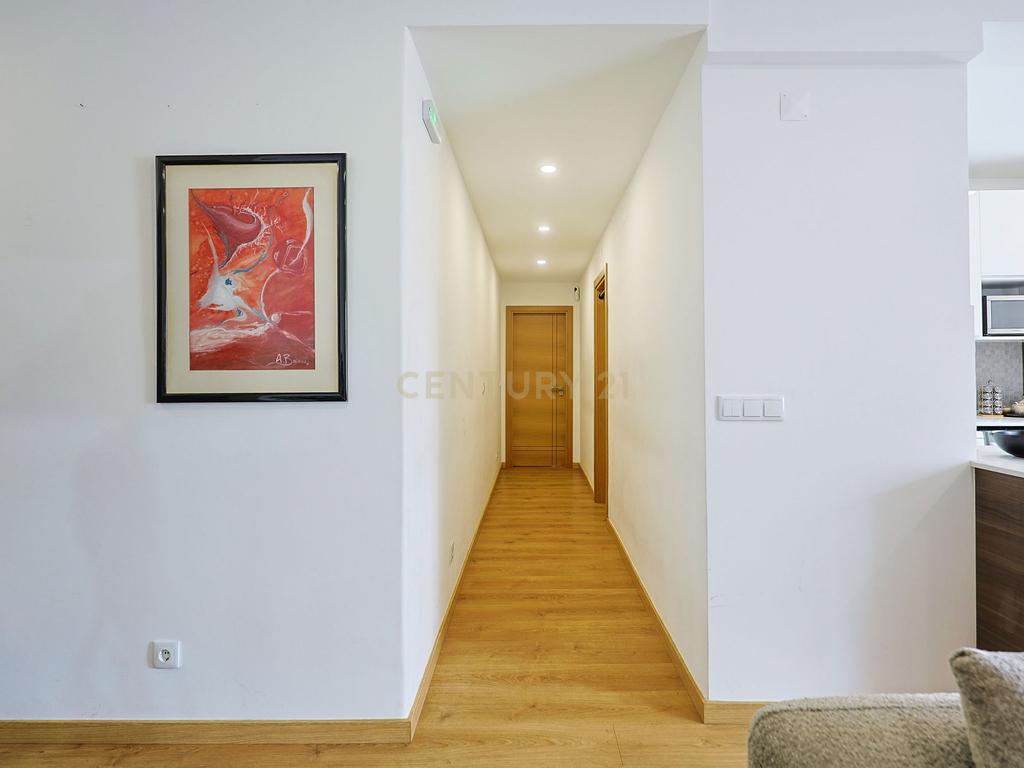 Apartamento T2 Centro de Almada Remodelado - Image 11