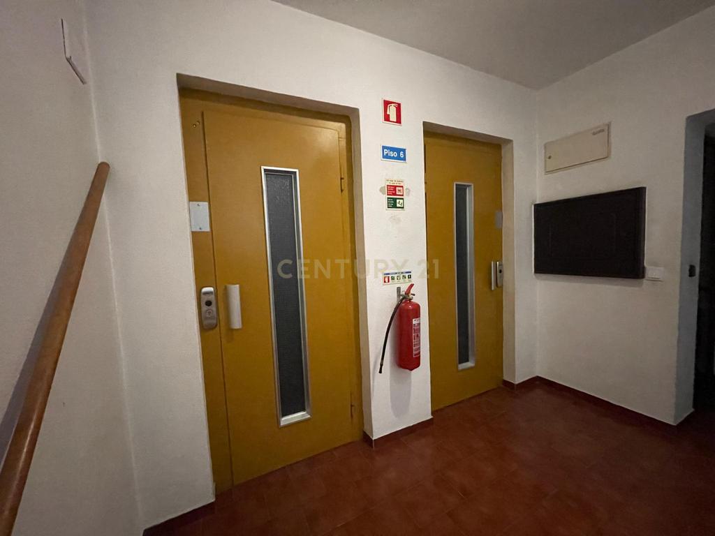 Exclusivo Apartamento T2 - Quarteira - Lugar de Garagem - Varandas - Praias - Marina Vilamoura - Image 26