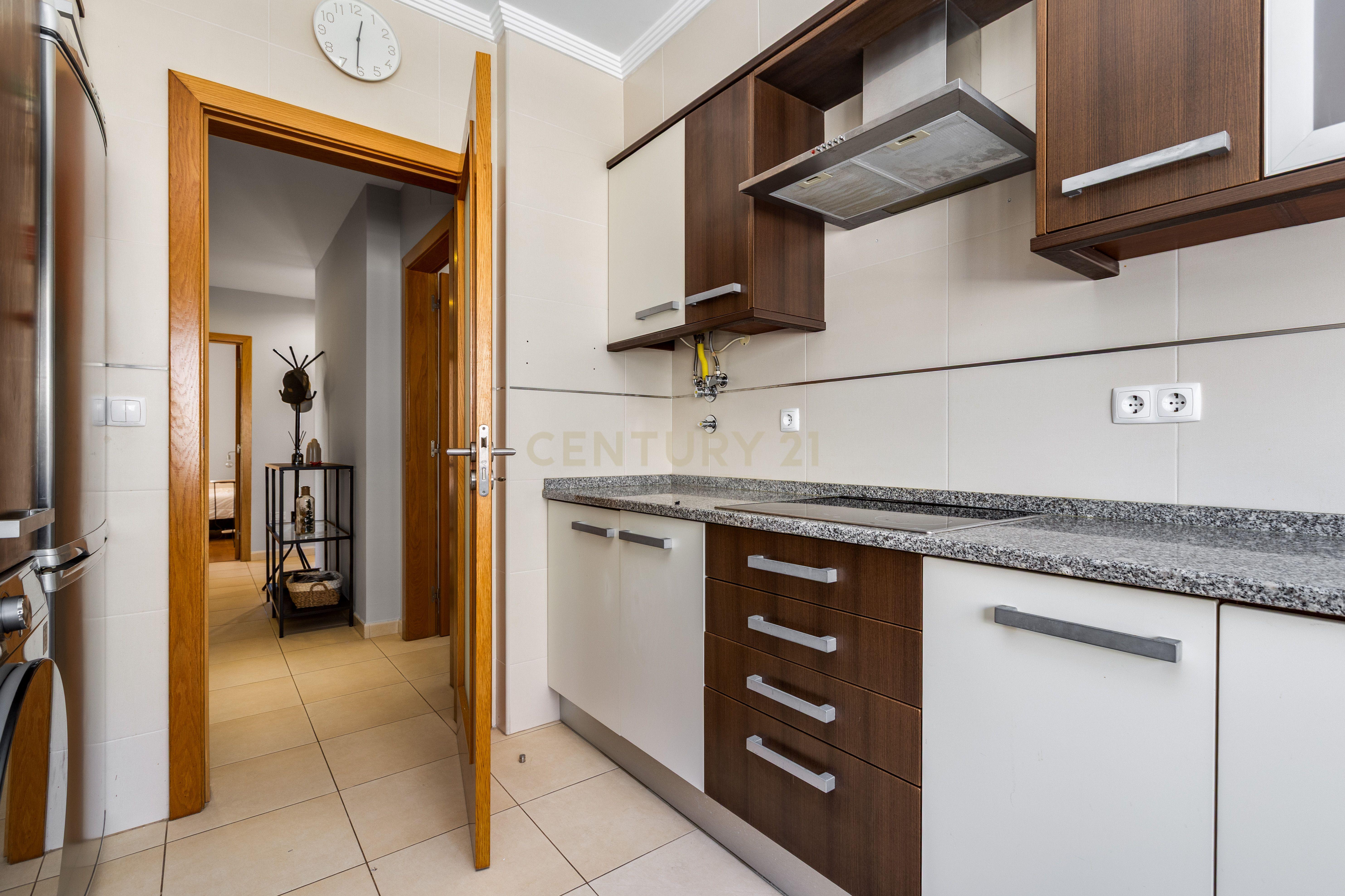 Fotografia 8 de Apartamento T3 com Garagem na Quinta João de Ourém — Olhão