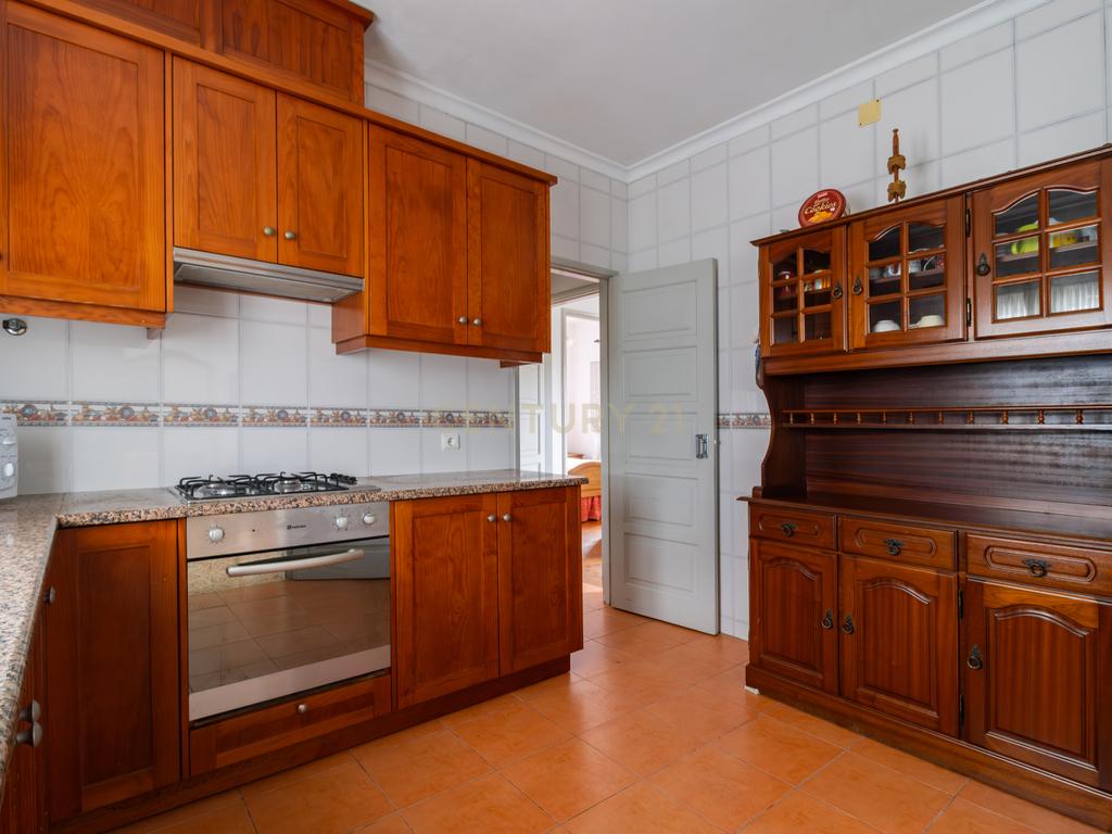 Moradia T3 com terreno + Moradia T2 - Image 24