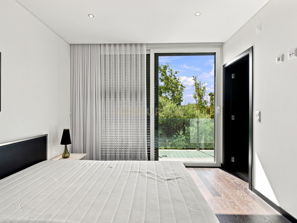 Moradia T4 - Linha de Mar - Lourinhã - Image 27