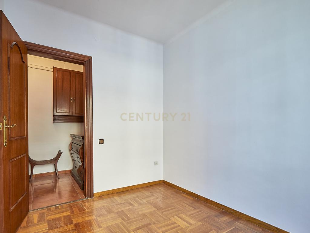  - Image 4