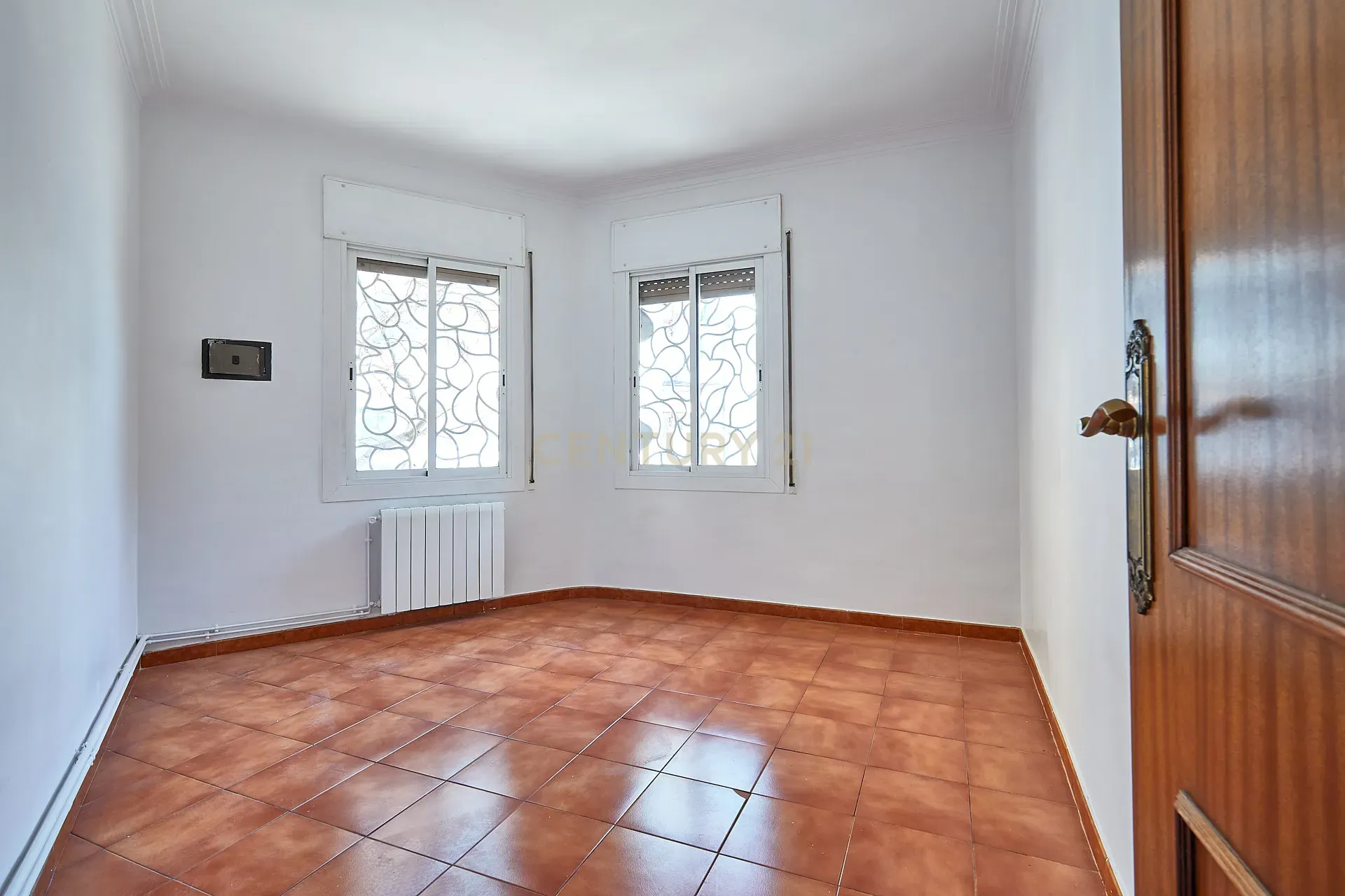 - Image 1