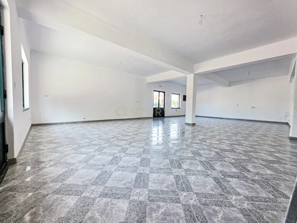 Moradia T3 + Loja em Fernão Ferro, Seixal - Oportunidade Única! - Image 23