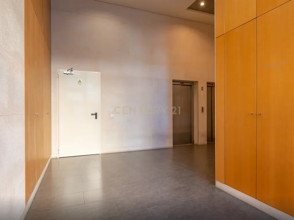 Apartamento T4 no Parque das Nações para arrendamento - Centralidade e Qualidade de Vida - Image 32