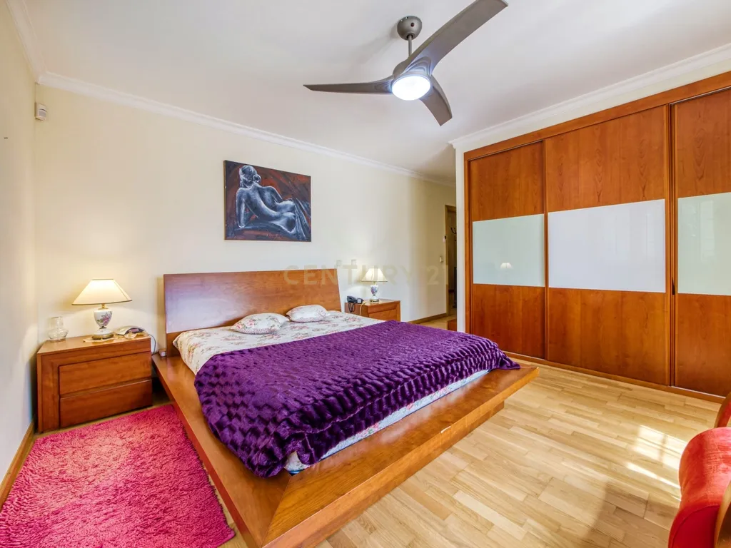 Moradia localizada na capital de distrito, no coração do Nordeste Transmontano. - Image 20