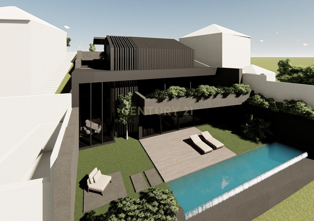 Terreno com Projeto  aprovado para moradia de 4 frentes- piscina- 3 suites - vistas panorâmicas sobre o Rio Douro -Marian Afurada V.N. Gaia - Image 1