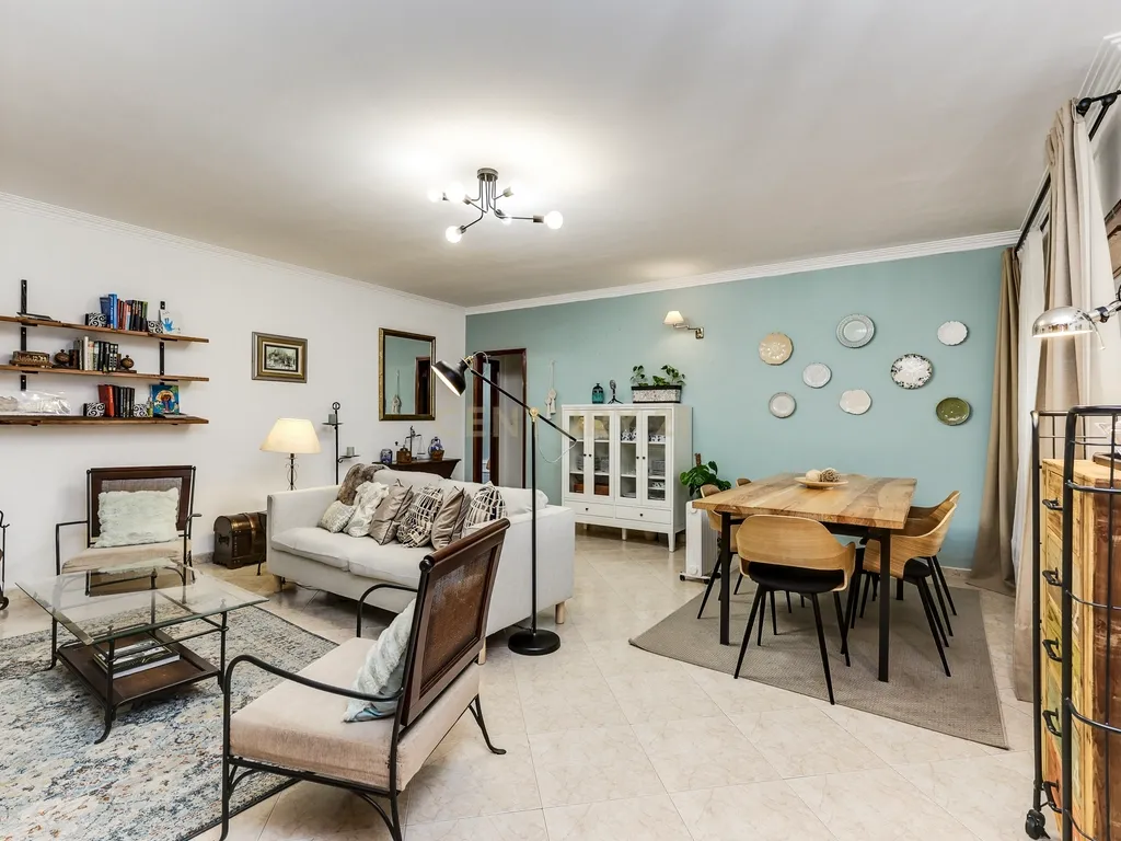 UMA CASA DE SONHO - T4 em Queluz - Image 4