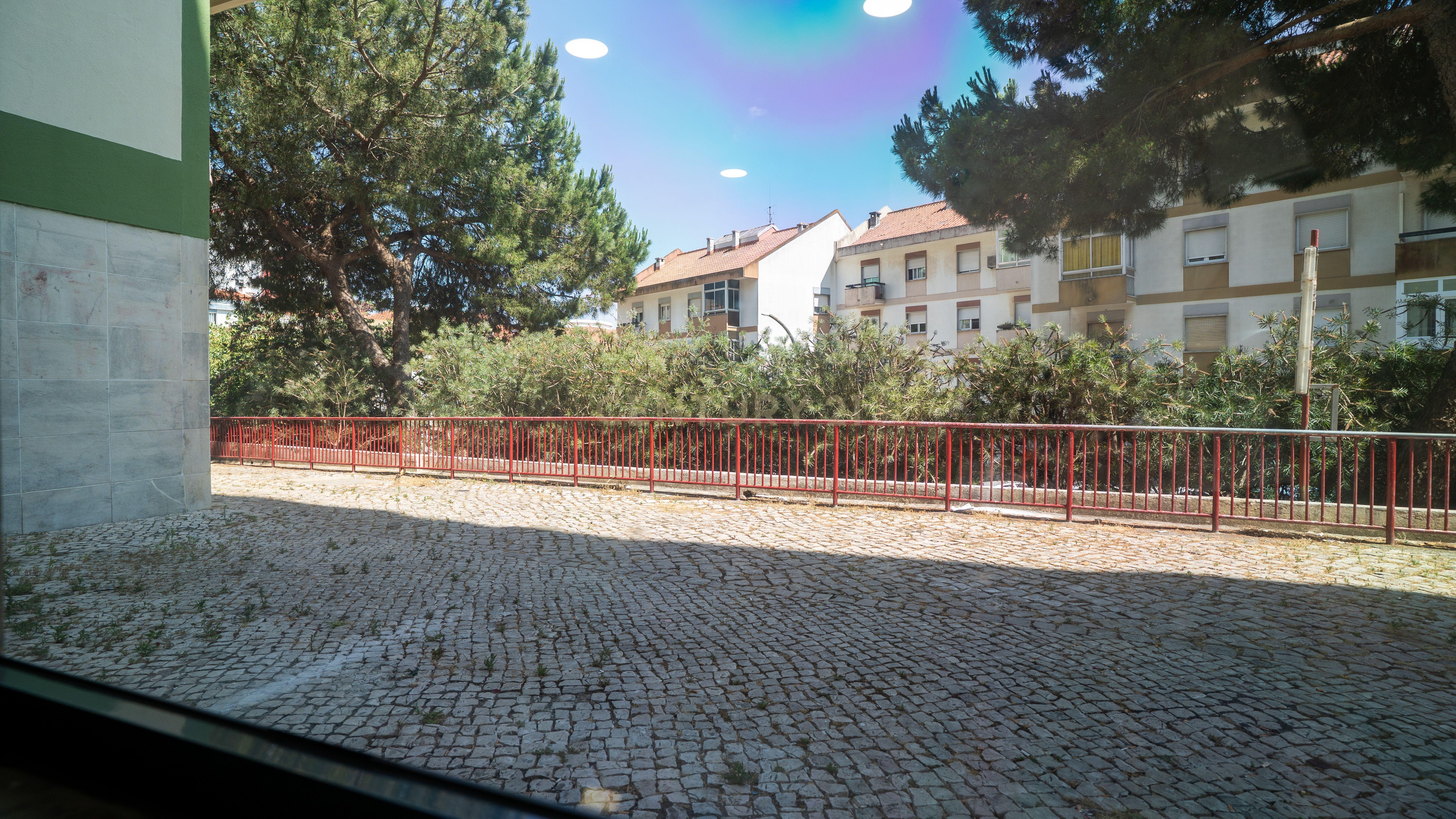 Escritório Mobilado para Arrendamento – Ramada, Odivelas | 92m² | 1.000€/mês - Image 12