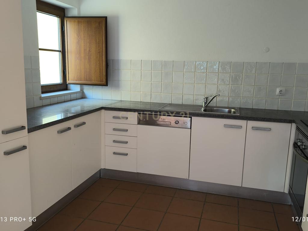 Moradia T2, em banda com terraço e jardim - Image 5
