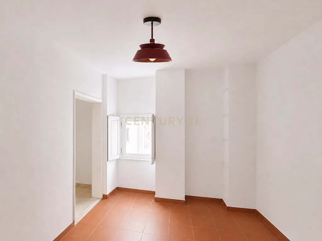 Moradia T3 Totalmente Reabilitada com Terraço Panorâmico de 360º sobre a Cidade de Estremoz. - Image 8