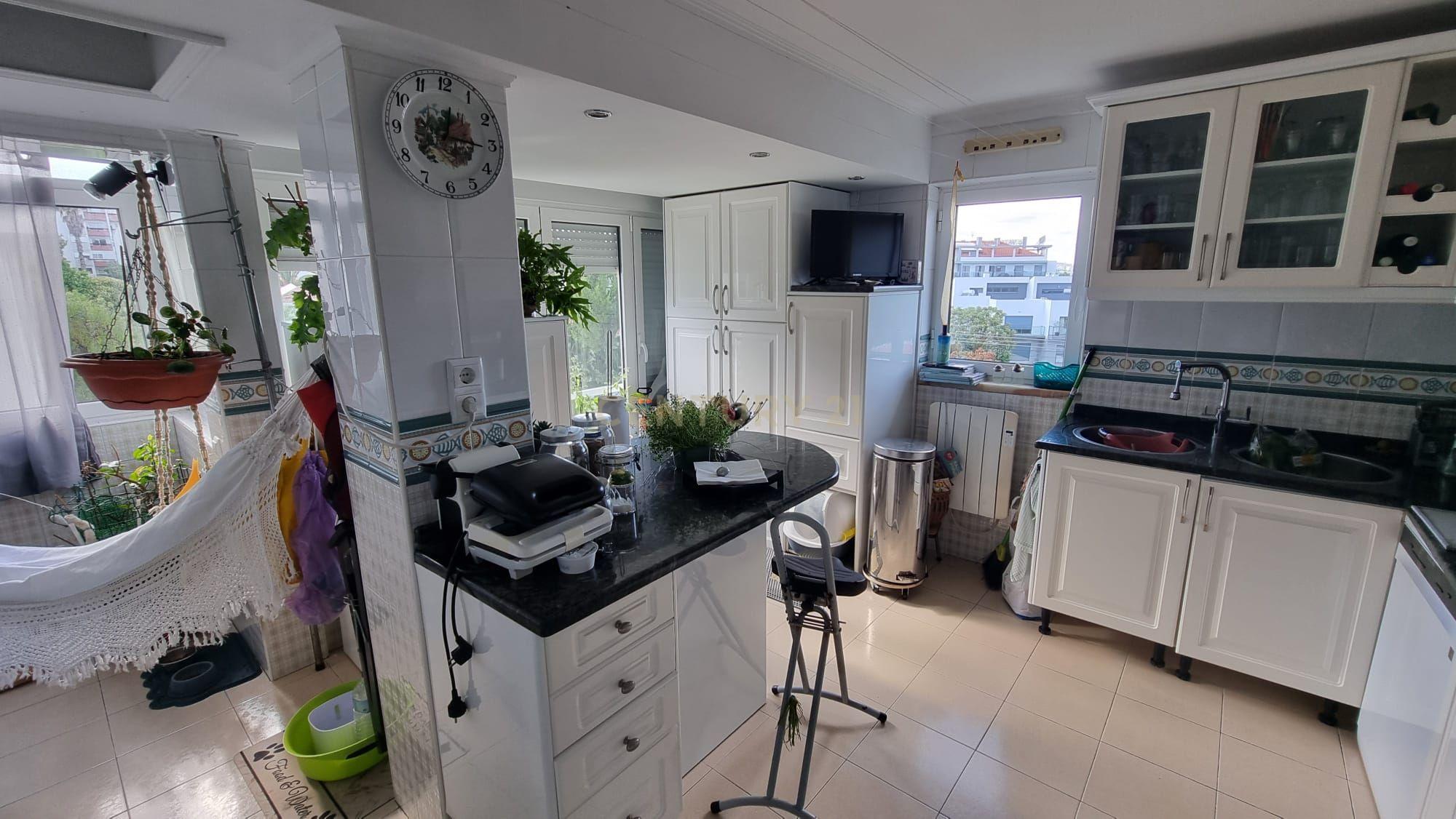 Apartamento T3 Alfragide - Image 4