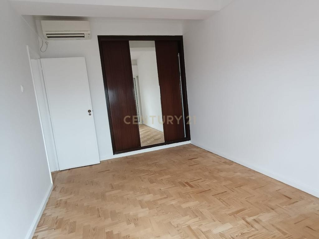 Apartamento 4 assoalhadas (T3) nos Olivais. Conforto e conveniência no coração da cidade - Image 12