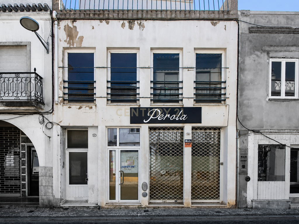 Espaço Comercial de Grande Dimensão no Centro Histórico de Beja - Image 11