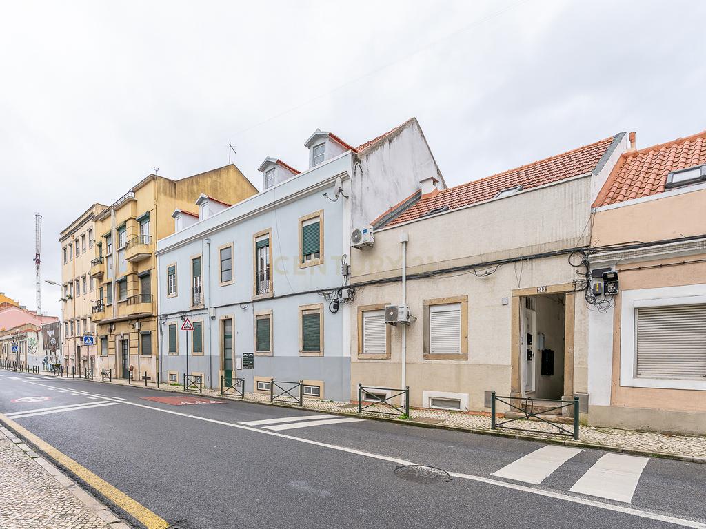 Moradia a Estrear na Vila Mafra em Campo de Ourique - Image 15